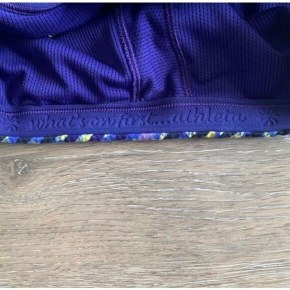 Athleta sports bra size small cutout back workout yoga exercise wear - Picture 5 of 7